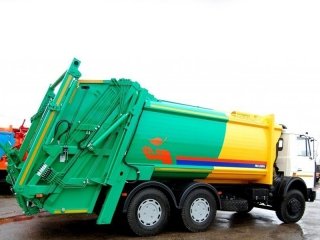 С портальным погрузчиком