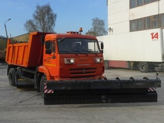 КДМ на базе самосвала