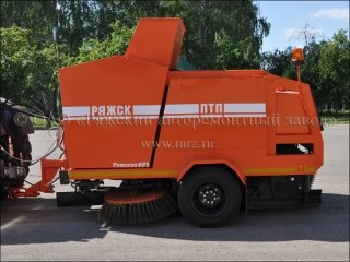 Тракторные подметально-уборочные прицепы